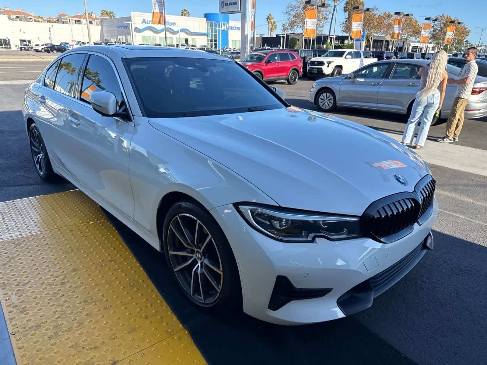 Used 2019 BMW 330i Sedan w/ Convenience Package RWD image 7