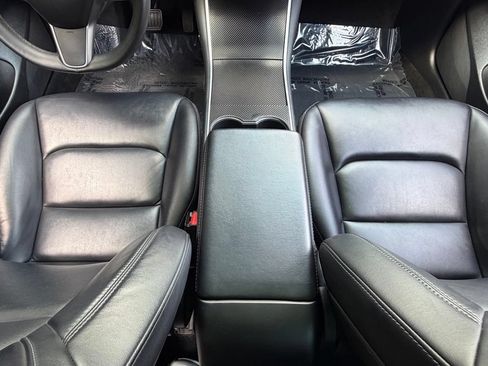 Used 2020 Tesla Model 3 Standard Range Plus RWD image 46