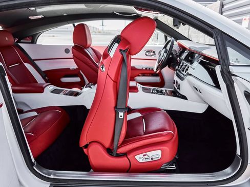 Used 2020 Rolls-Royce Wraith RWD image 41