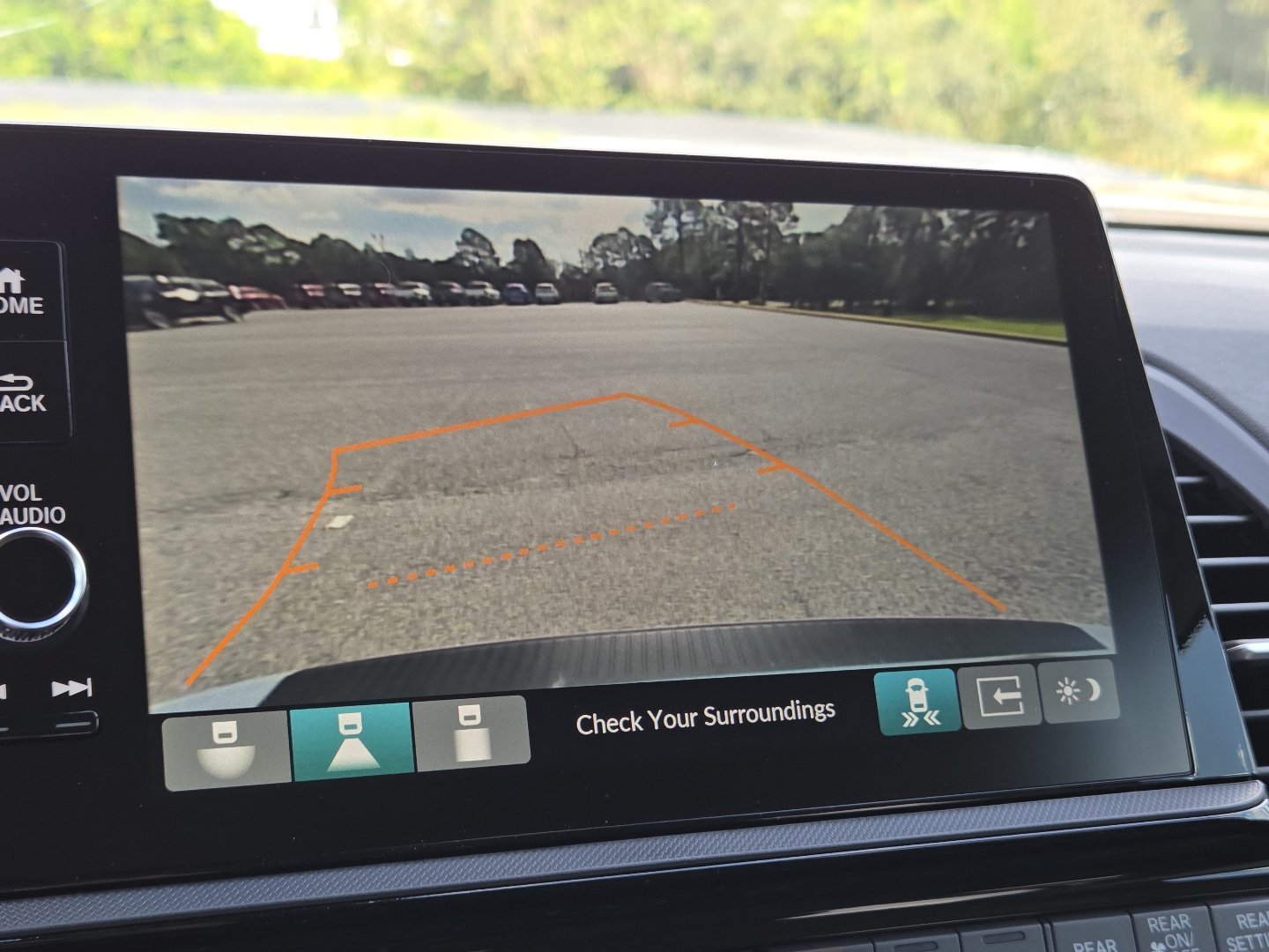 New 2027 Honda Odyssey Touring image 8