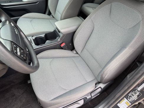 Used 2025 Kia K4 FWD image 38