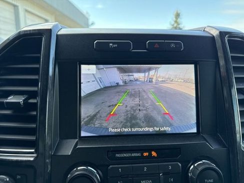 Used 2019 Ford F150 XLT w/ Trailer Tow Package image 25