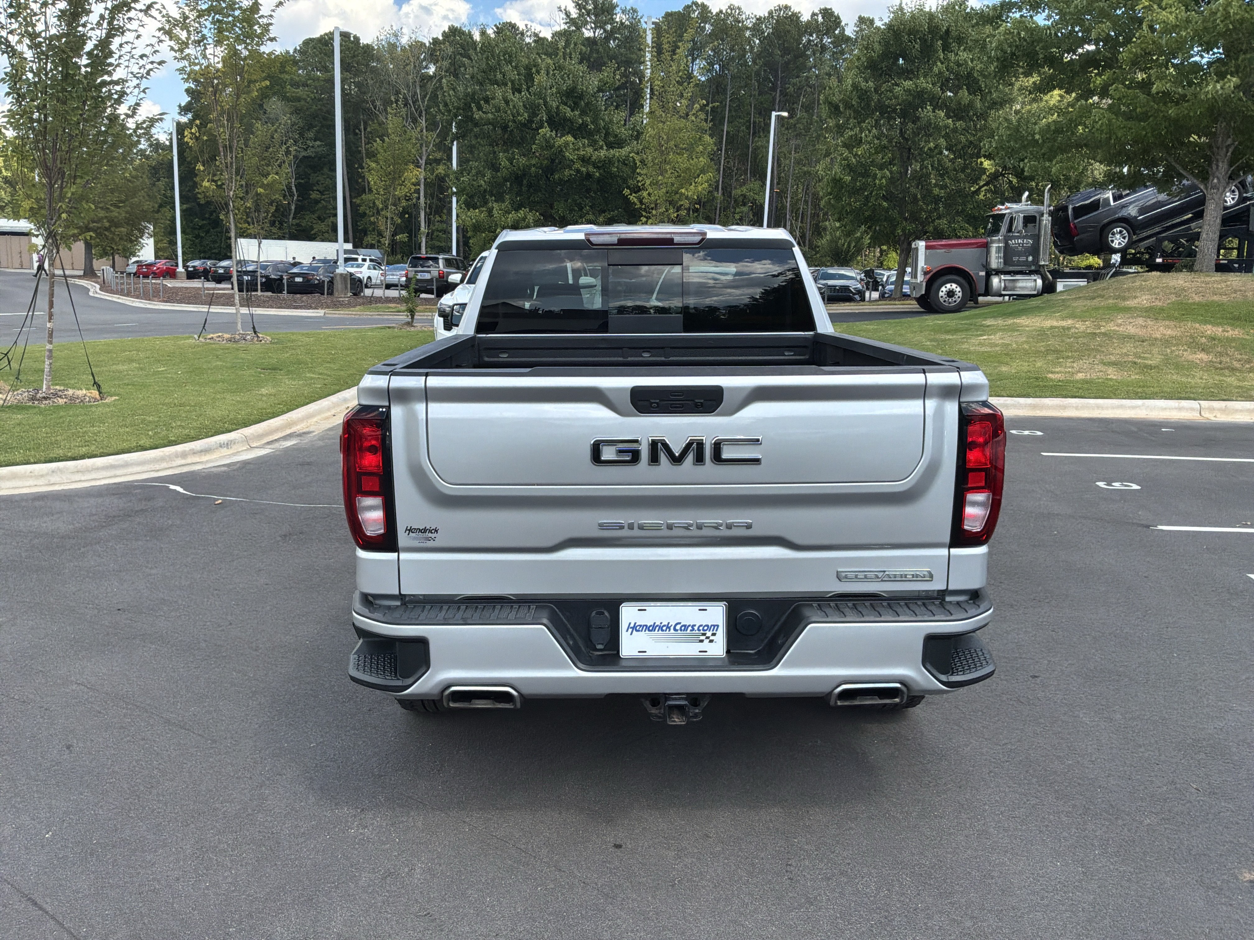 Used 2021 GMC Sierra 1500 Elevation w/ Preferred Package AWD/4WD image 9