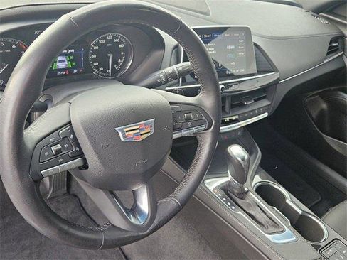 Used 2021 Cadillac CT4 Luxury w/ Cold Weather Package image 15