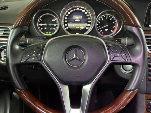 Used 2014 Mercedes-Benz E 350 E 350 Luxury 4MATIC AWD 4dr Se image 15