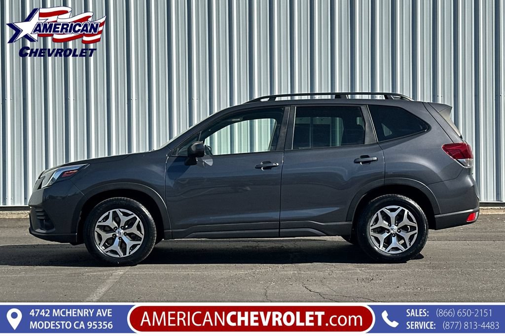 Used 2023 Subaru Forester Premium AWD/4WD image 7