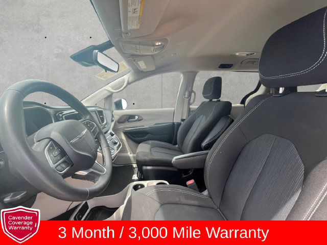 Used 2023 Chrysler Voyager LX FWD image 19
