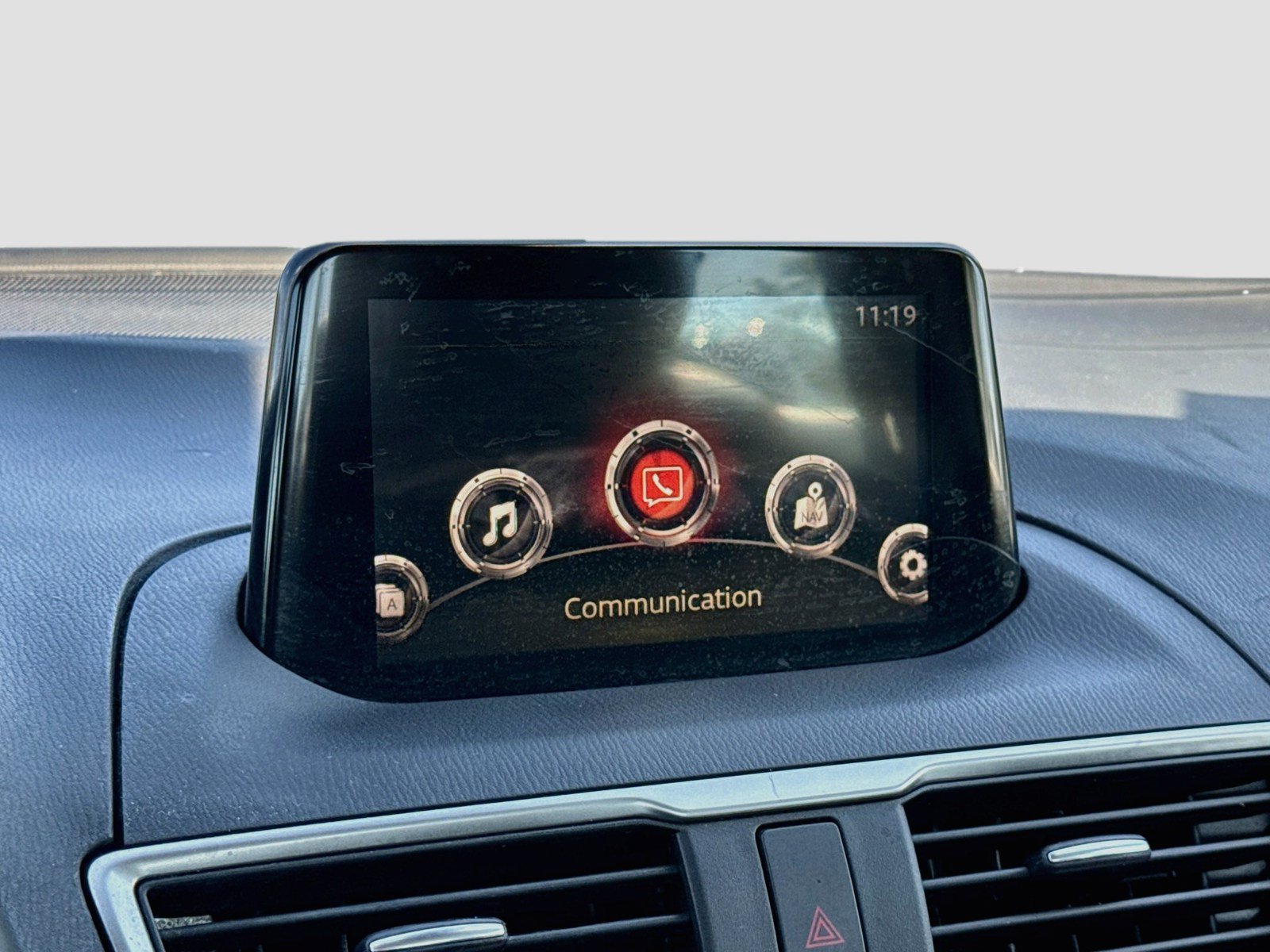 Used 2018 MAZDA MAZDA3 Touring FWD image 18