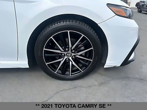 Used 2021 Toyota Camry SE FWD image 9