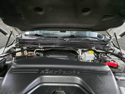 Used 2019 RAM 2500 Big Horn image 39