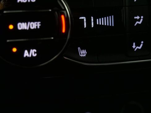 Used 2023 Buick Encore GX Select AWD/4WD image 25