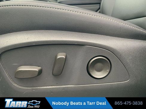 Used 2026 Chevrolet Traverse LT AWD/4WD image 14