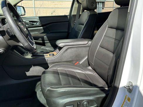 Used 2017 GMC Acadia Denali w/ Technology Package image 18