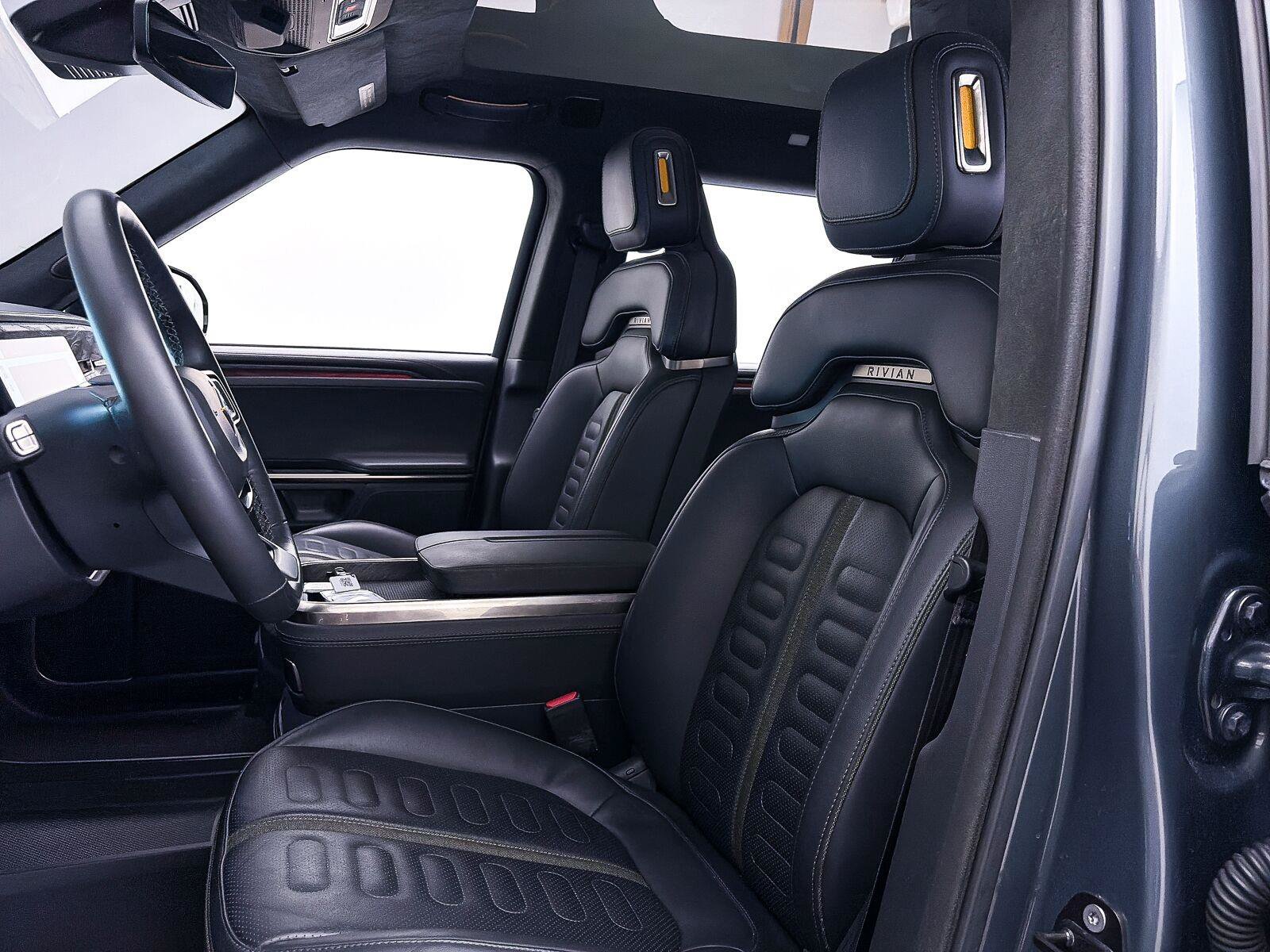 Used 2022 Rivian R1S Launch Edition Quad AWD/4WD image 21