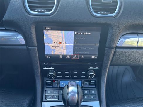 Used 2017 Porsche 718 Boxster Base image 18