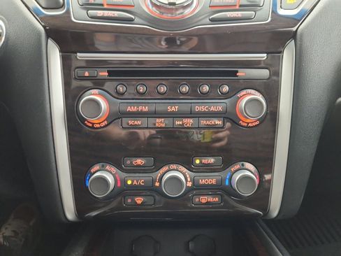 Used 2015 Nissan Pathfinder SL w/ SL Tech Package AWD/4WD image 23