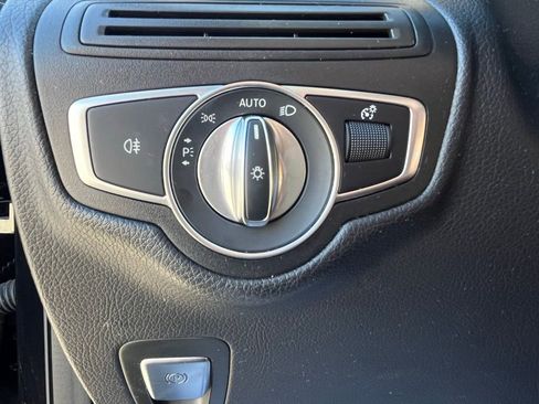 Used 2020 Mercedes-Benz GLC 300 image 14