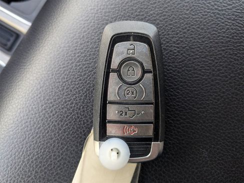 Used 2018 Ford F150 Lariat w/ Equipment Group 501A Mid image 36