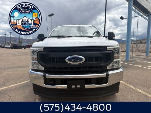 Used 2022 Ford F250 XL w/ Power Equipment Group AWD/4WD image 8