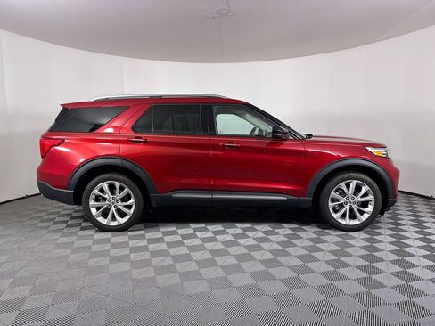 Used 2023 Ford Explorer Platinum w/ Technology Package image 14