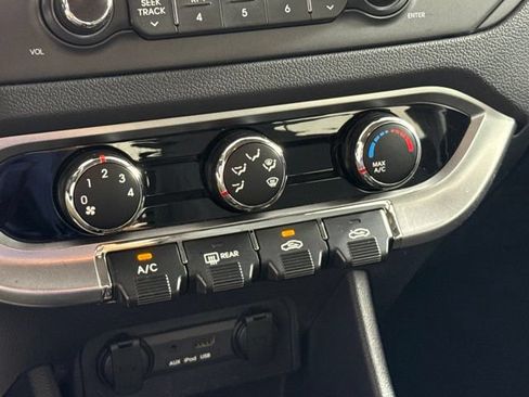 Used 2013 Kia Rio EX FWD image 21