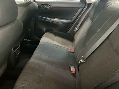 Used 2019 Nissan Sentra S FWD image 5