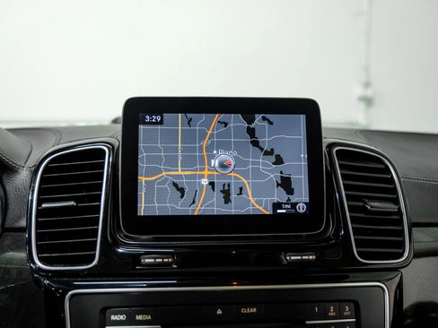 Used 2018 Mercedes-Benz GLE 43 AMG 4MATIC image 24