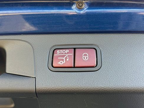 Used 2022 Mercedes-Benz GLC 43 AMG 4MATIC image 33