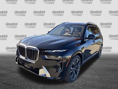 Used 2026 BMW X7 xDrive40i w/ Premium Package AWD/4WD image 5