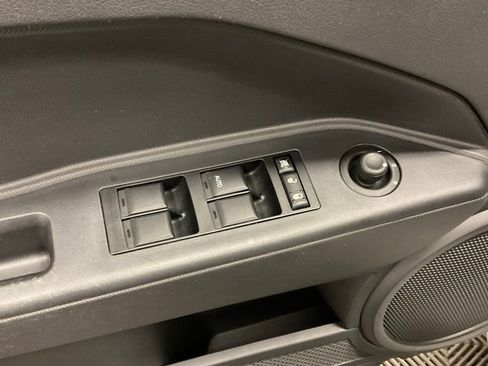 Used 2008 Dodge Caliber SXT w/ Driver Convenience Group image 15