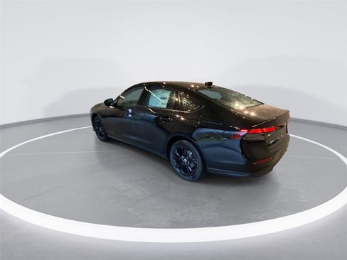 New 2025 Honda Accord SE image 6