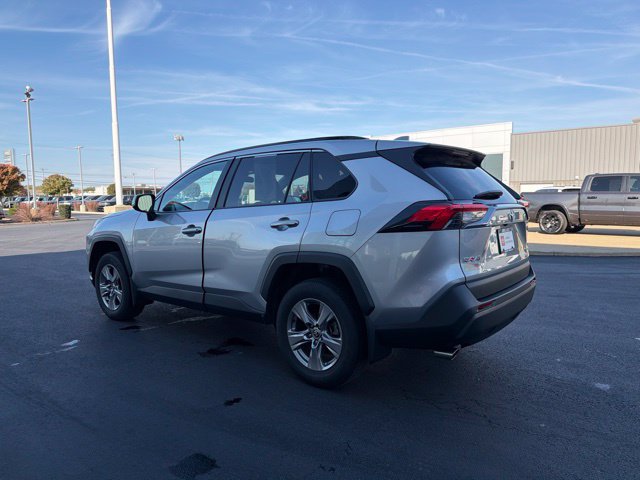 Used 2025 Toyota RAV4 XLE w/ Convenience Package AWD/4WD image 5