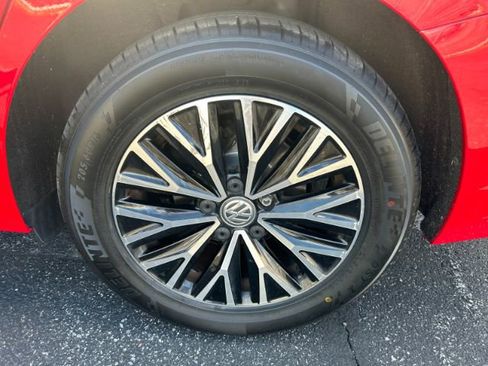 Used 2020 Volkswagen Jetta SE image 34