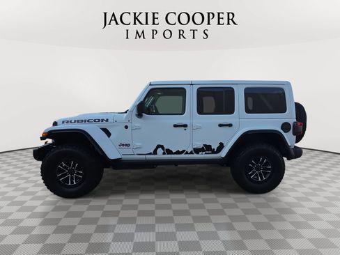 Used 2026 Jeep Wrangler Unlimited Rubicon AWD/4WD image 8