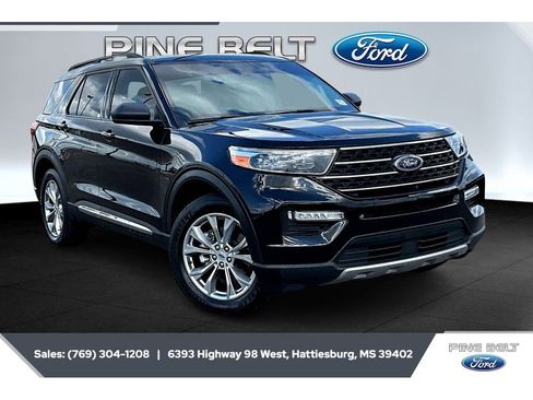 Certified 2023 Ford Explorer XLT w/ Equipment Group 202A AWD/4WD image 1