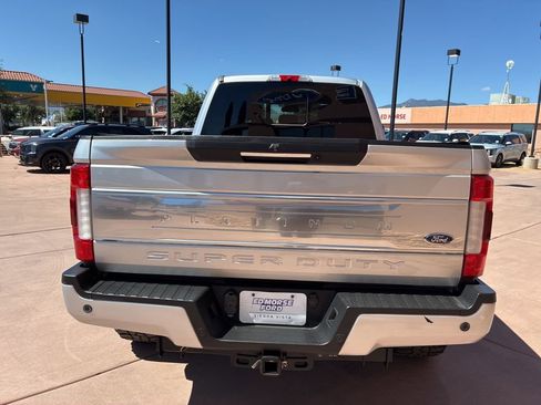 Certified 2019 Ford F250 Platinum w/ Platinum Ultimate Package AWD/4WD image 8
