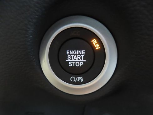 New 2026 Chrysler Pacifica Pinnacle w/ Trailer Tow Group image 16