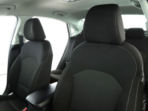 Used 2021 Kia Forte LXS FWD image 4