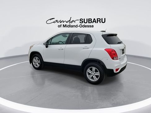 Used 2022 Chevrolet Trax LS w/ Tint and Cruise Package FWD image 6