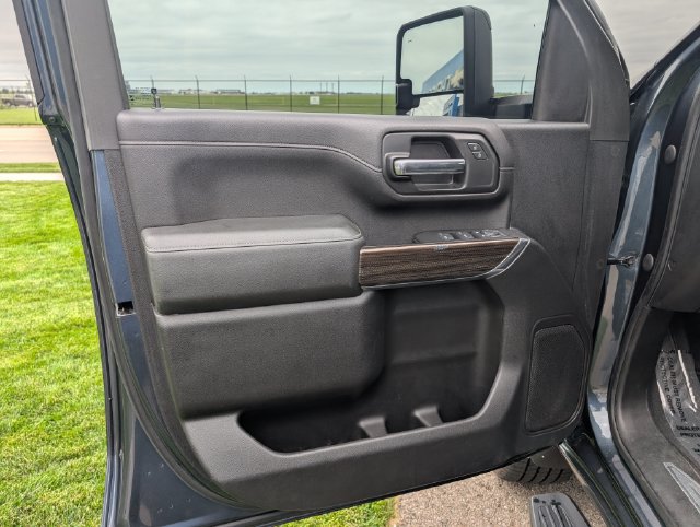 Used 2020 Chevrolet Silverado 2500 LT w/ All Star Edition AWD/4WD image 14