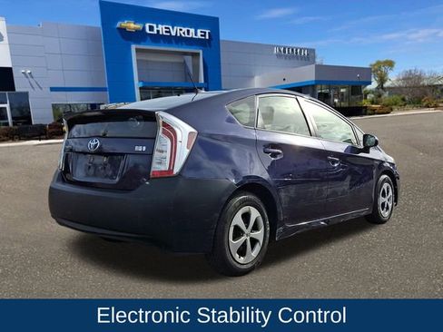 Used 2014 Toyota Prius Four image 8