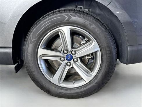 Used 2019 Ford Edge SEL w/ Equipment Group 201A AWD/4WD image 31