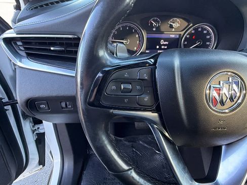 Used 2022 Buick Enclave Essence image 19