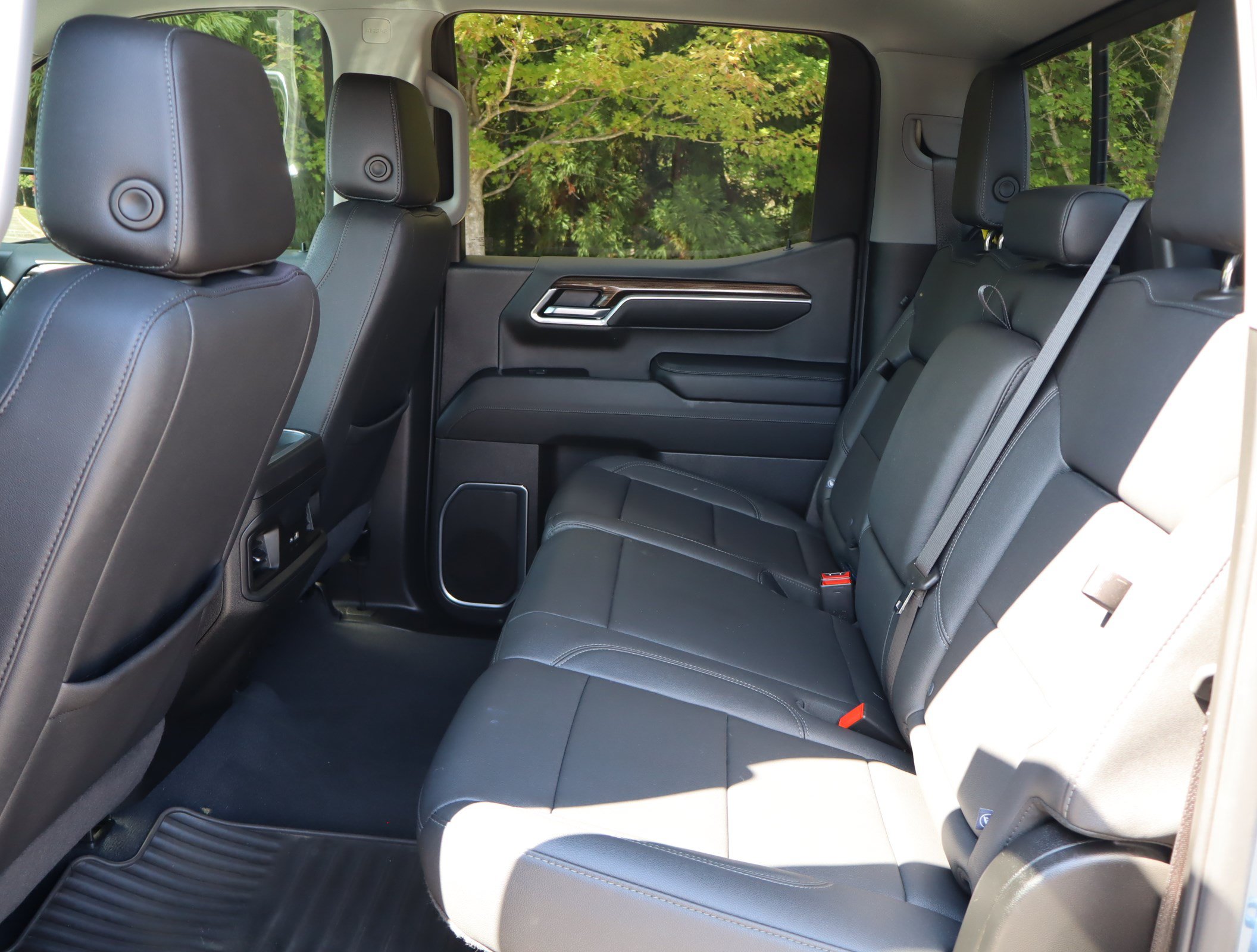 Used 2024 Chevrolet Silverado 1500 RST w/ Convenience Package II AWD/4WD image 38