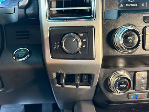 Used 2019 Ford F350 Platinum w/ Platinum Ultimate Package AWD/4WD image 21