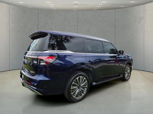 Used 2025 INFINITI QX80 Sensory AWD/4WD image 5