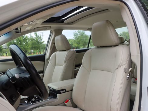Used 2017 Acura RLX w/ Technology Package FWD image 15