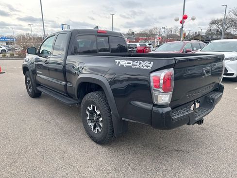 Used 2020 Toyota Tacoma TRD Off-Road w/ Technology Package image 5