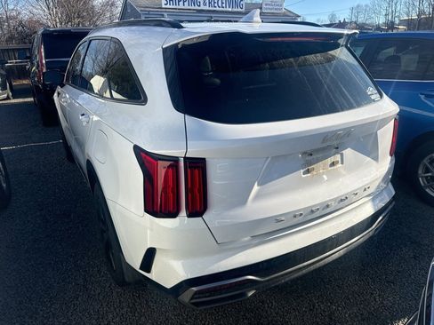 Used 2022 Kia Sorento SX image 4