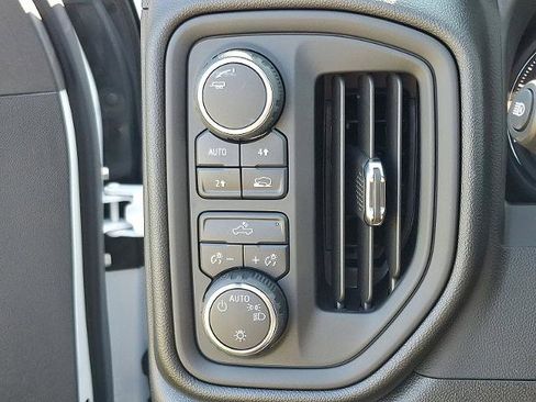 New 2026 Chevrolet Silverado 1500 Custom w/ Rally Edition image 7